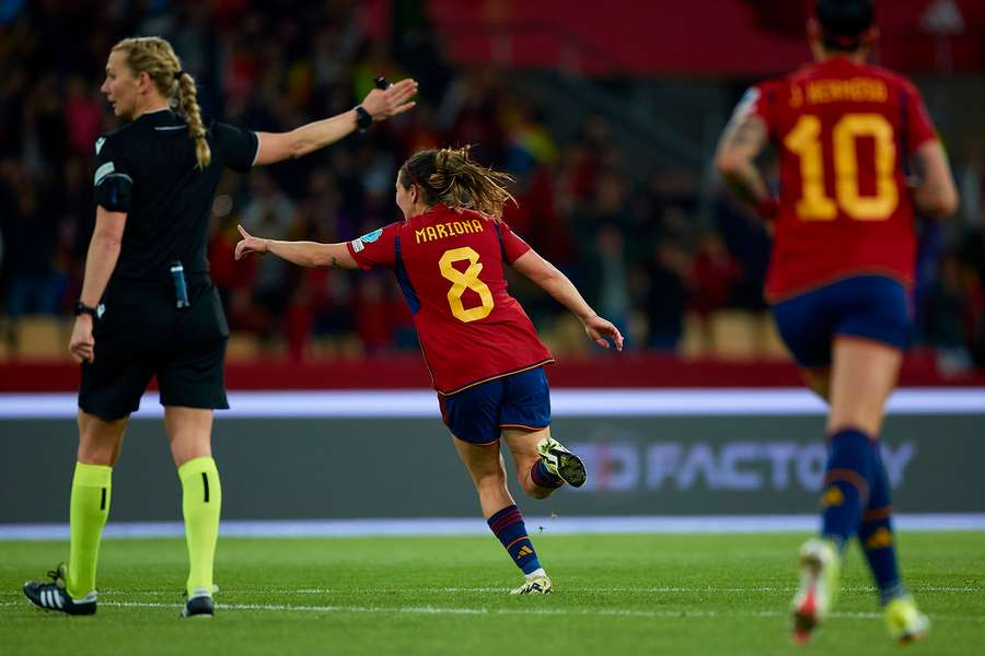 Mariona Caldentey celebra su gol en la final