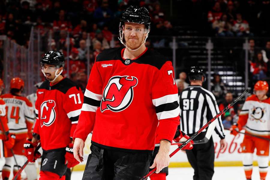 Hamilton si vo Winnipegu nezahrá. Hamilton si vo Winnipegu nezahrá.