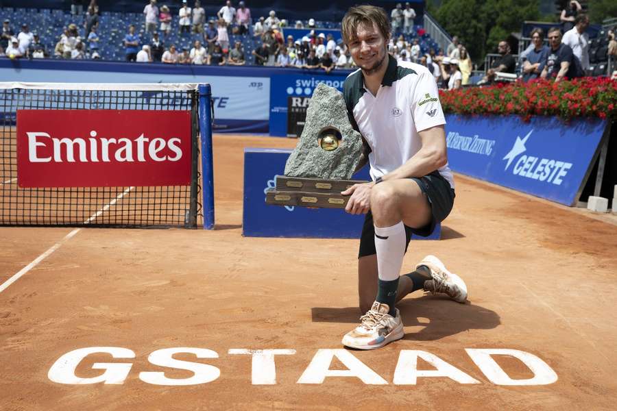 Alexander Bublik gewann die EFG Swiss Open Gstaad 2025 Alexander Bublik gewann die EFG Swiss Open Gstaad 2025