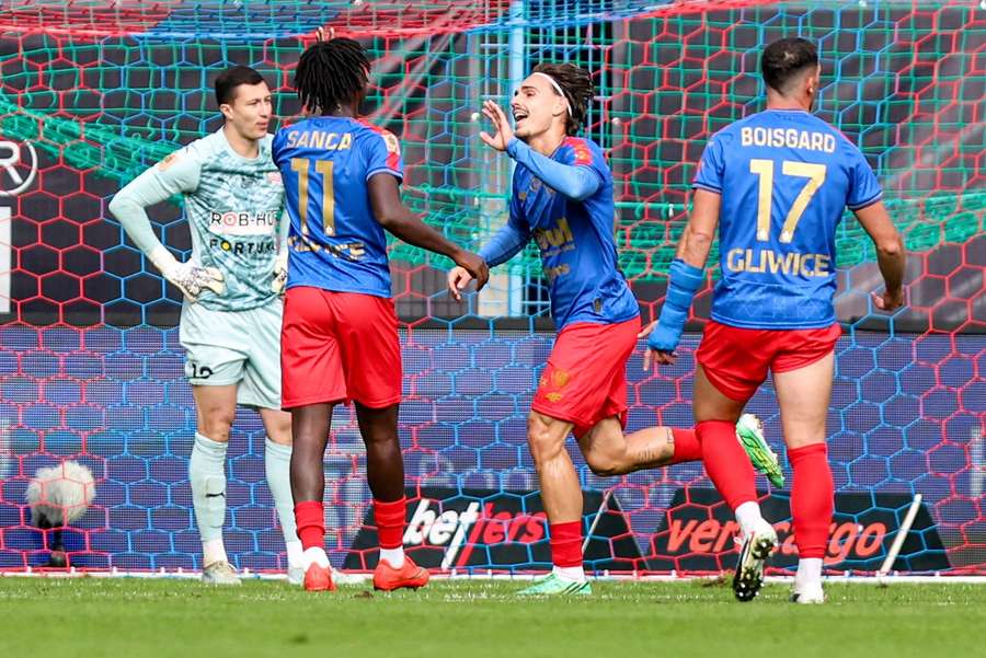 Sobota z Ekstraklasą: Piast wygrywa z Cracovią, Korona powalczy z GKS-em Sobota z Ekstraklasą: Piast wygrywa z Cracovią, Korona powalczy z GKS-em
