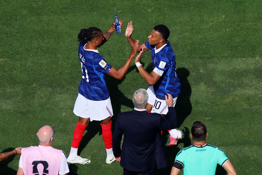 Olise e Mbappé Olise e Mbappé
