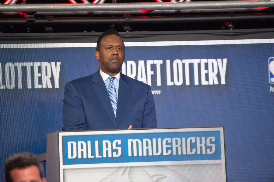 Mavericks nečekaně ovládli draftovou loterii.