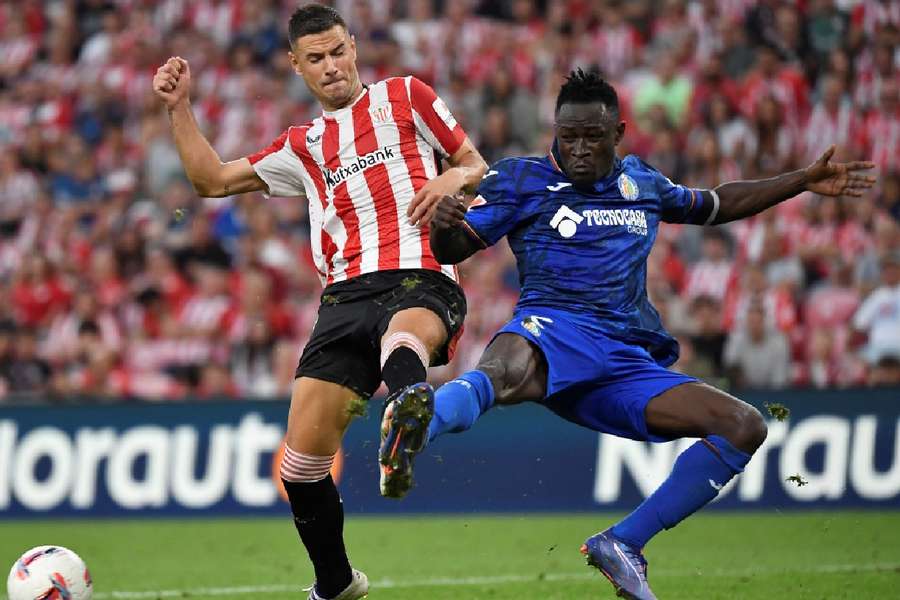 Athletic Bilbao e Getafe se enfrentaram no estádio San Mamés nesta quinta-feira (15)