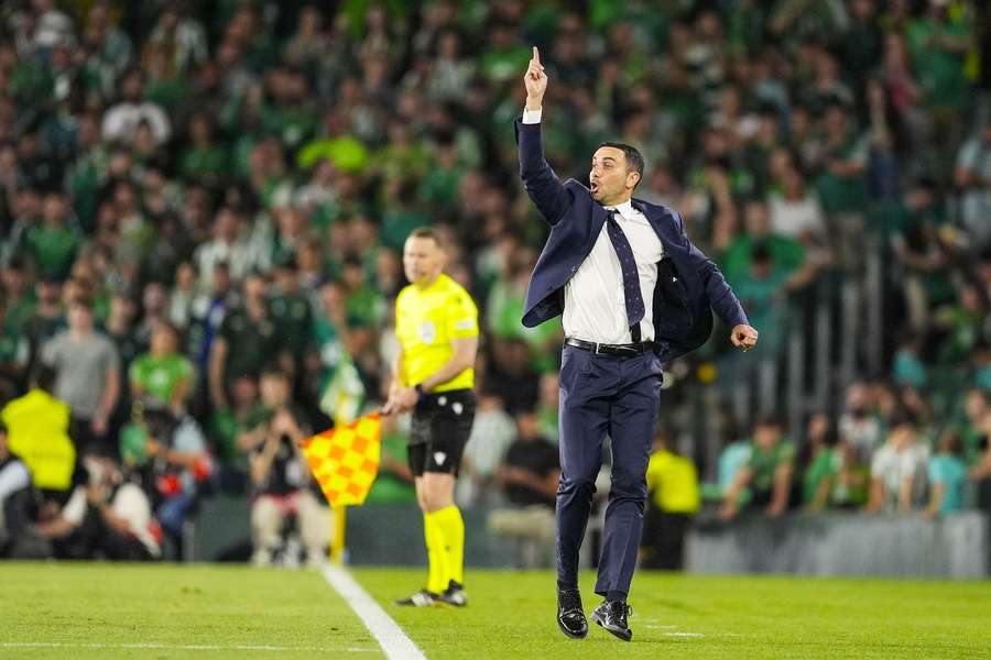 Fiorentina coach Palladino insists "many positives" after Real Betis defeat