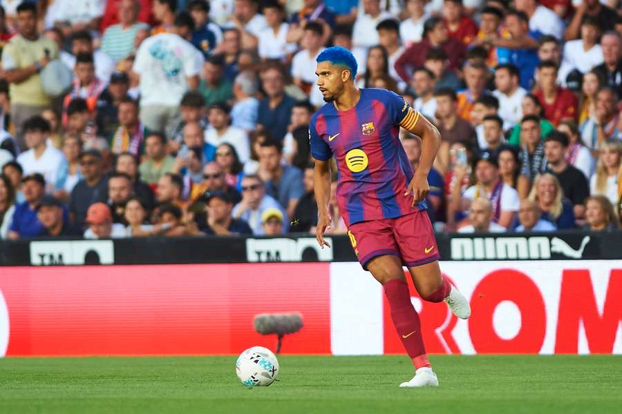 Barcelona's Ronald Araujo during the match against Valencia Barcelona's Ronald Araujo during the match against Valencia