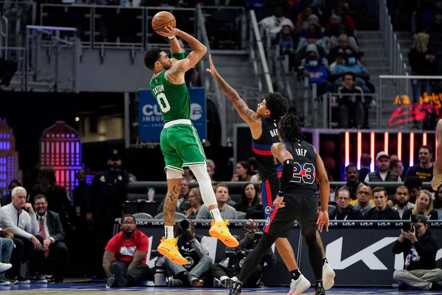 Jayson Tatum enchaîne les bonnes performances avec les Celtics.