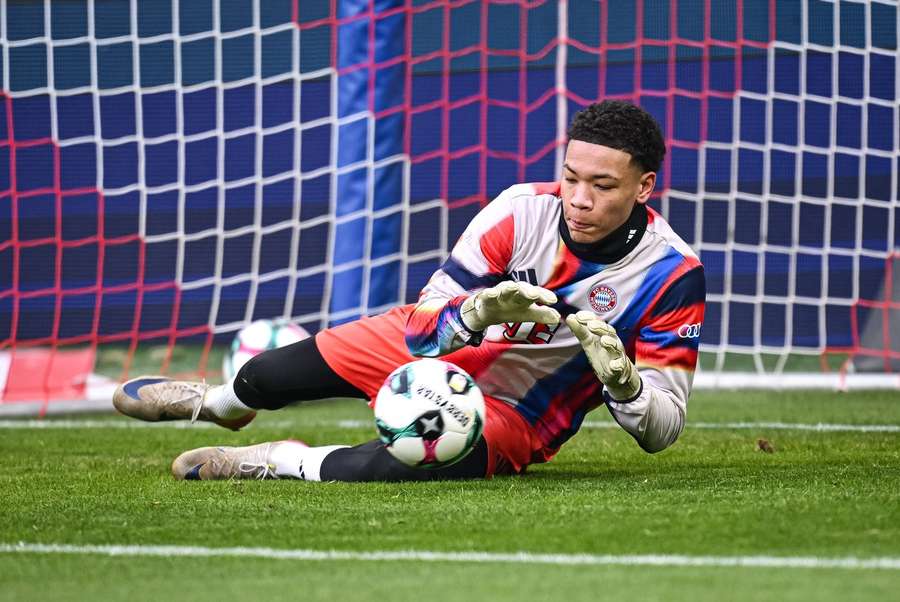 Leonard Prescott stand gegen Leverkusen erstmals im Bundesliga-Kader.