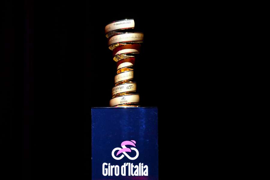 O troféu do Giro