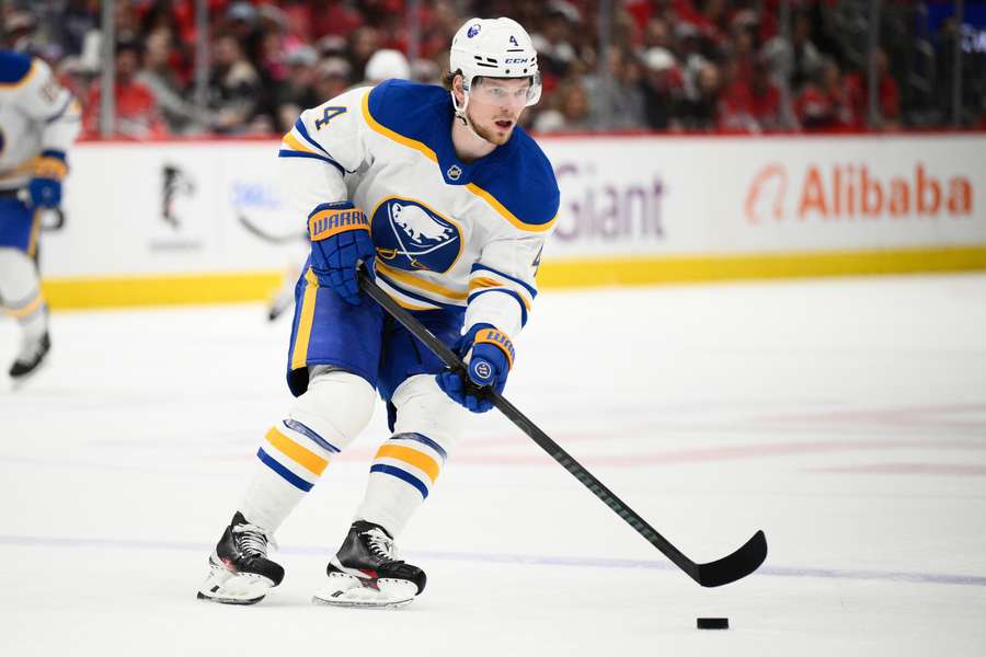 Byram bude naďalej súčasťou organizácie Sabres. Byram bude naďalej súčasťou organizácie Sabres.