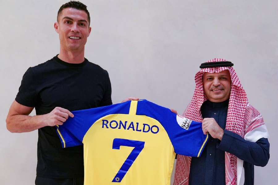 Cristiano Ronaldo sera présenté mardi aux supporters d'Al-Nassr