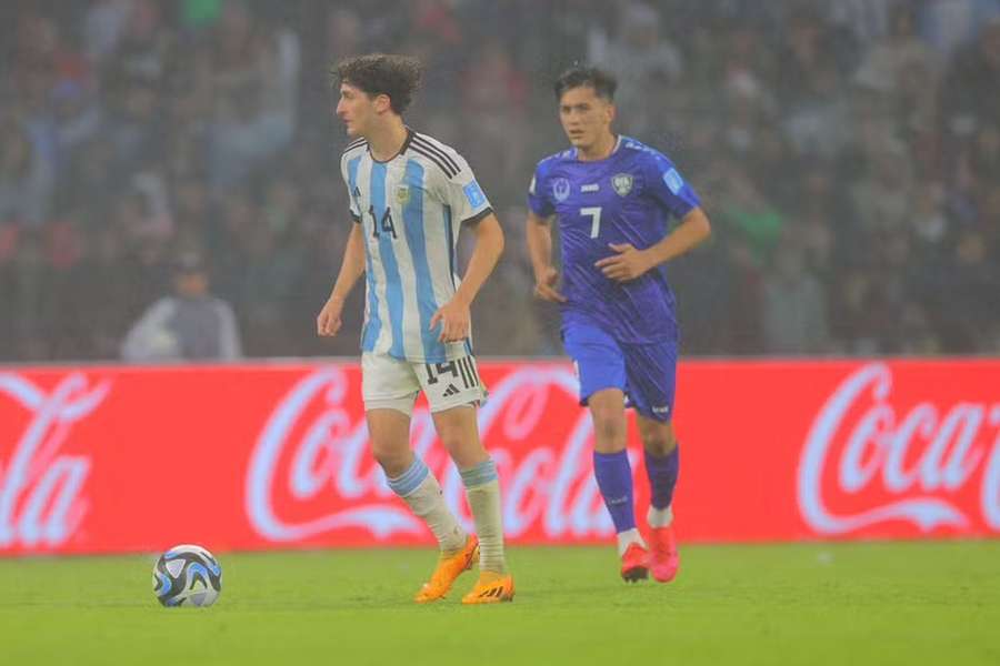 Mateo Tanlongo foi titular na estreia da Argentina no Mundial sub-20