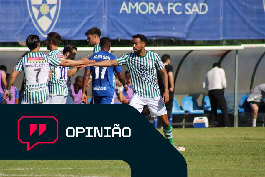 Lusitano de Évora garantiu subida e complicou a vida do Amora