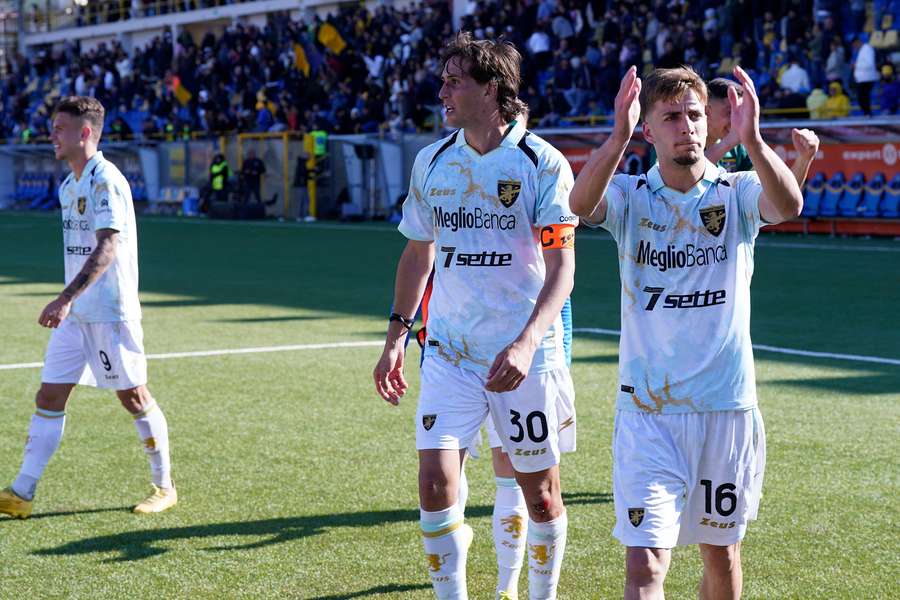 La squadra del Frosinone nell'ultima uscita