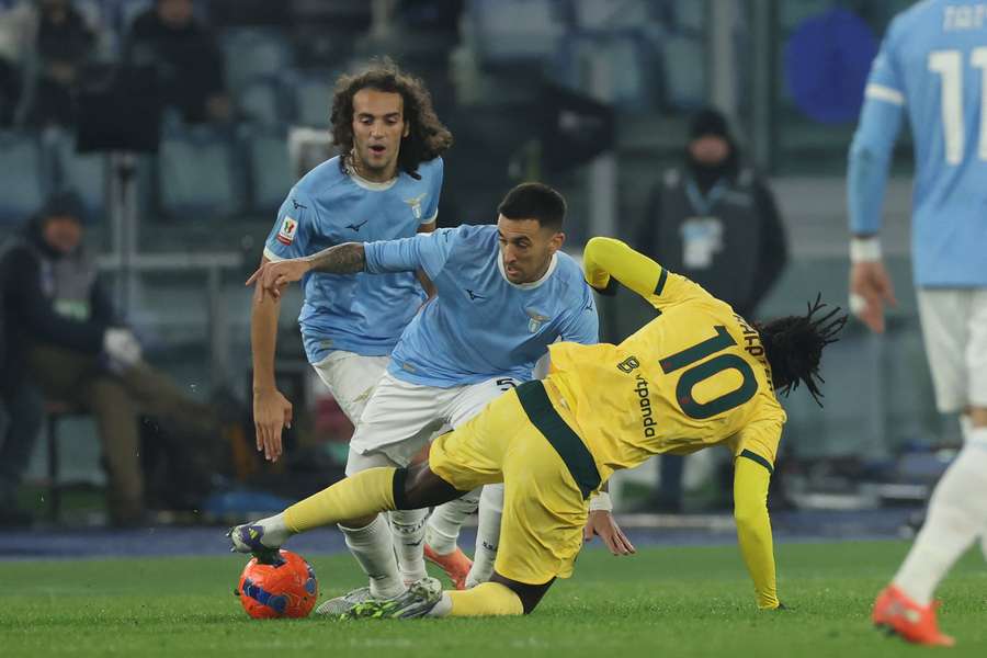Rafael Leão foi titular Rafael Leão foi titular