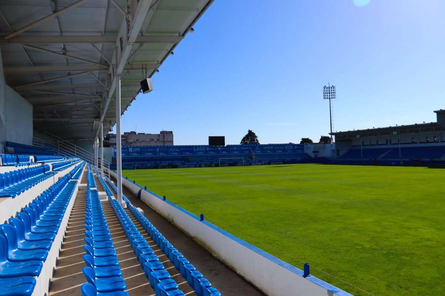 Estádio Marcolino Castro, casa do Feirense Estádio Marcolino Castro, casa do Feirense
