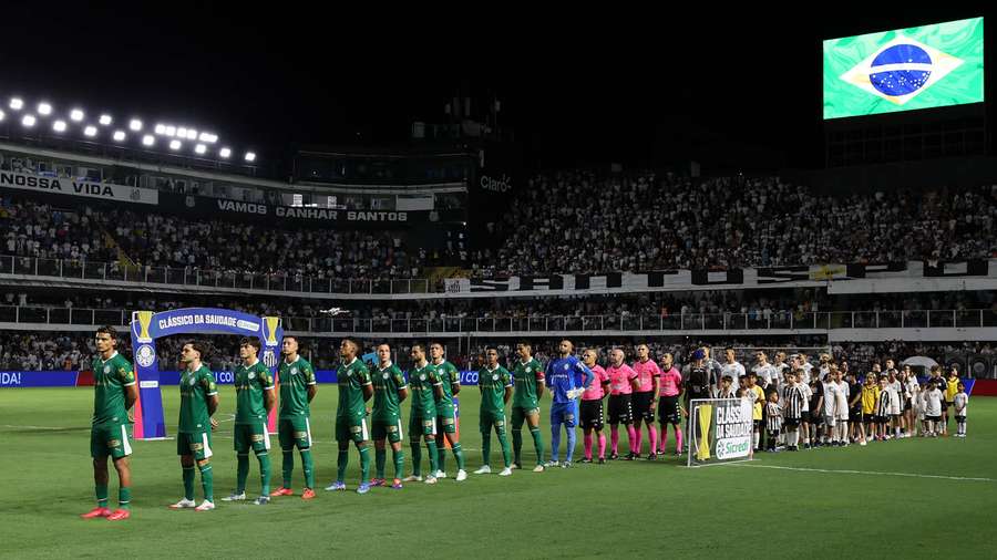 O clássico será na Vila Belmiro, no dia 15 de novembro O clássico será na Vila Belmiro, no dia 15 de novembro