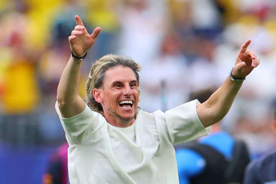 Beccacece celebra la clasificación de Ecuador