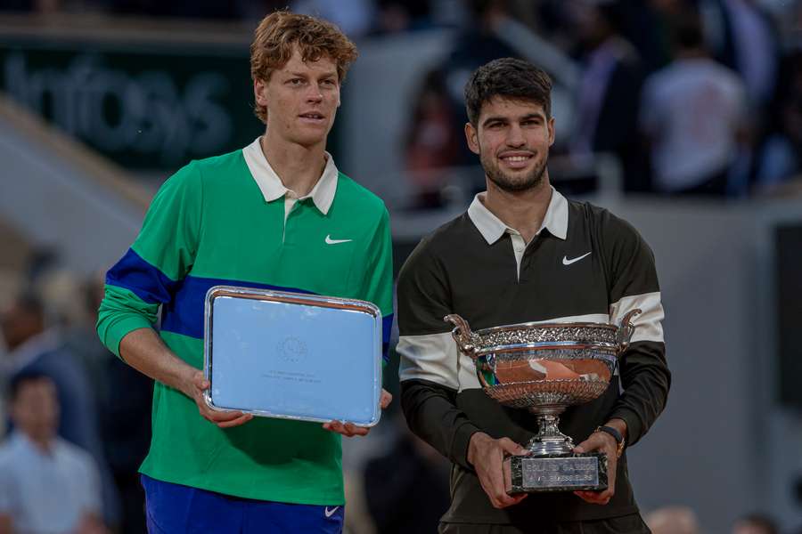 Carlos Alcaraz venceu Jannik Sinner na edição anterior do Roland Garros, numa final épica com duração de 5 horas e 29 minutos