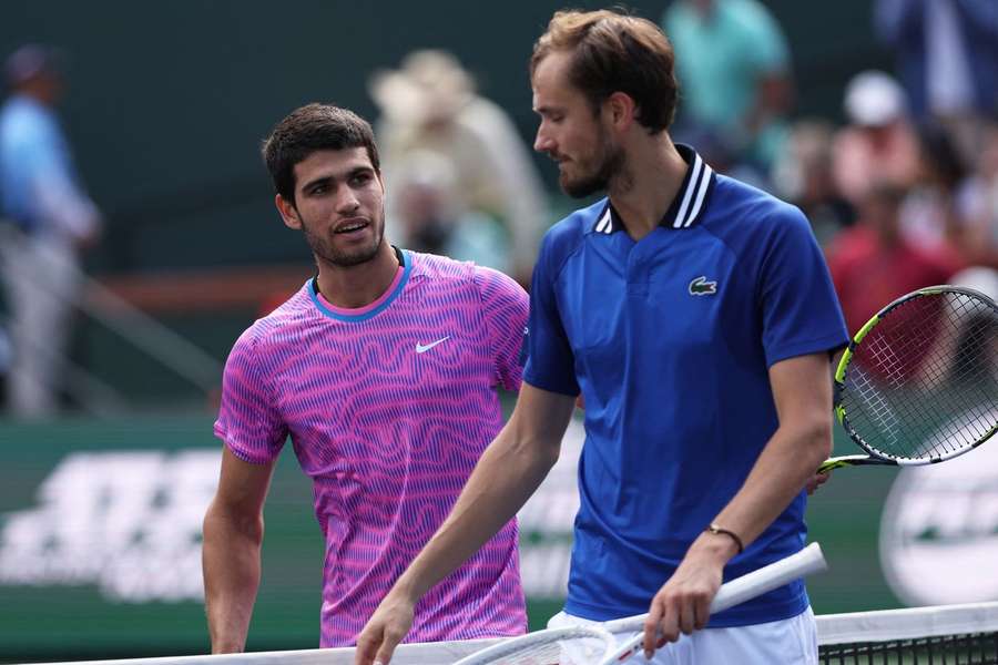 Čeká nás v Indian Wells další finále mezi Alcarazem a Medveděvem?