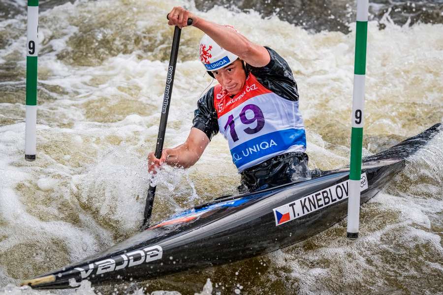 Tereza Kneblová vyhrála na SP v Augsburgu kayakcross. Tereza Kneblová vyhrála na SP v Augsburgu kayakcross.