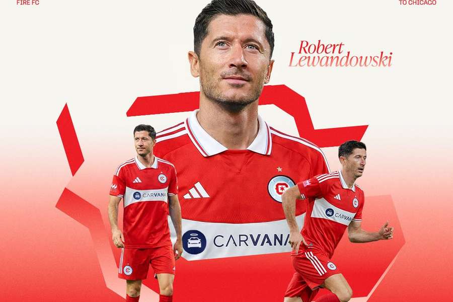 Lewandowski in his new shirt