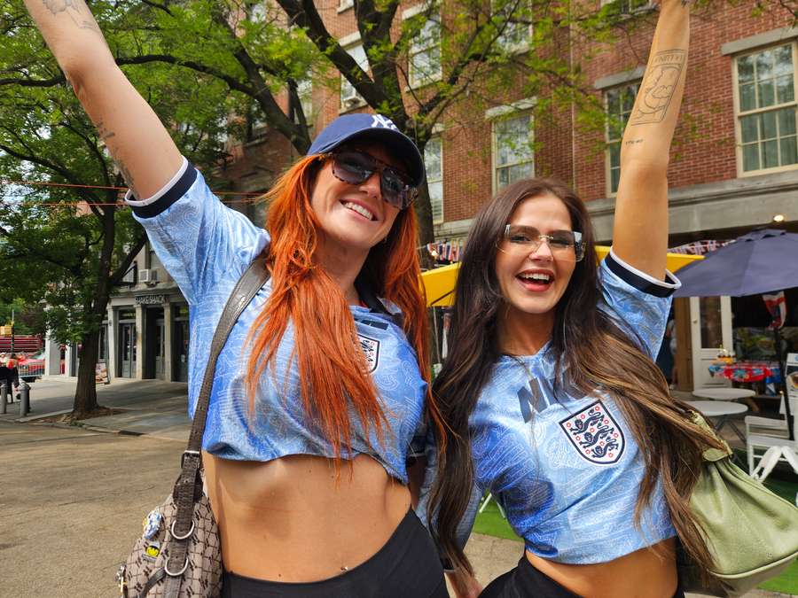 Bella and Annie have travelled around the USA to watch England at the World Cup