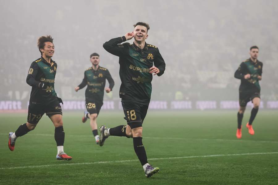 Patrik Hellebrand vyrovnával proti Lechii na 1:1. Patrik Hellebrand vyrovnával proti Lechii na 1:1.