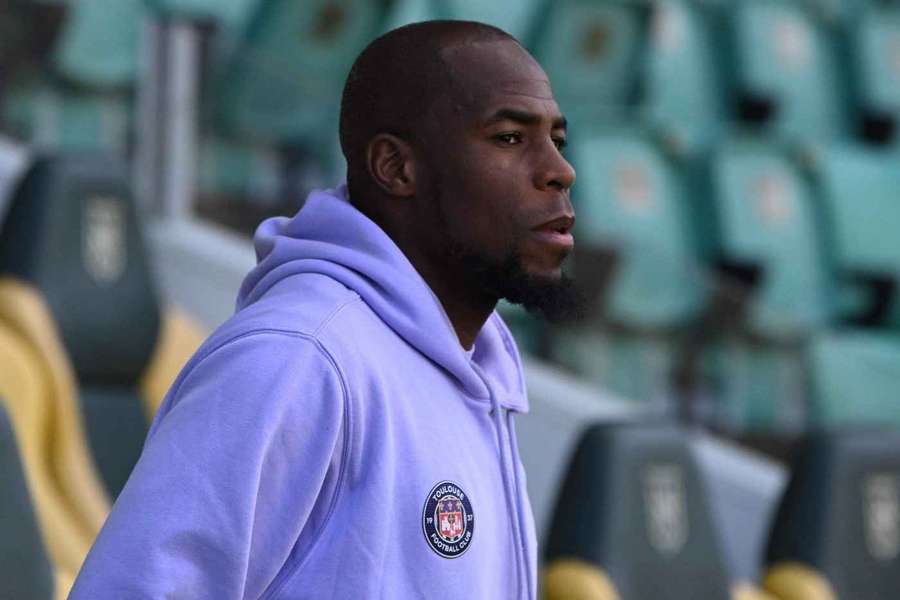 Marseille interested in free-agent French defender Sidibe