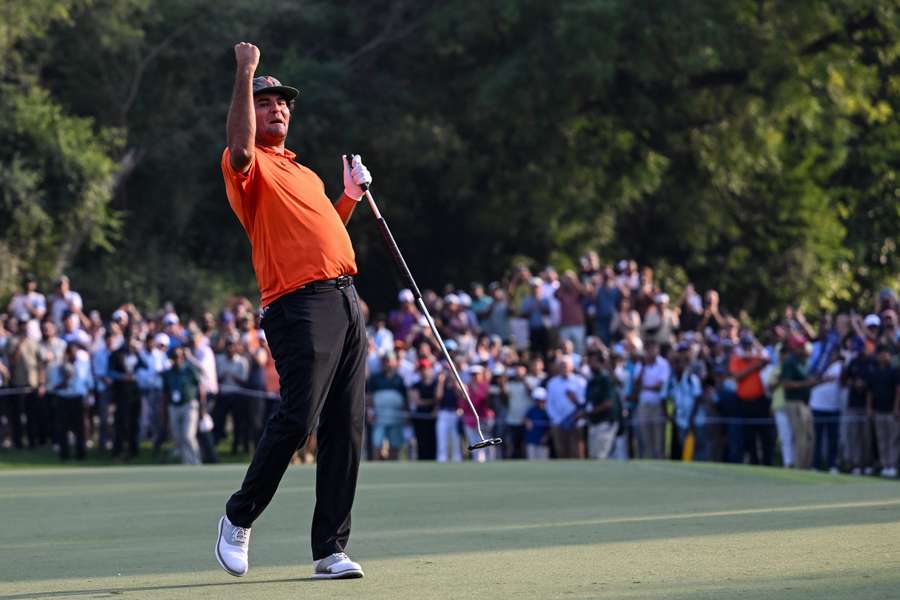 Eugenio Chacarra celebrates his victory in New Delhi Eugenio Chacarra celebrates his victory in New Delhi