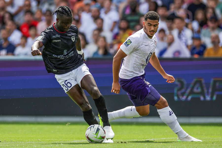 Alidu Seidu et Zakaria Aboukhlal n'ont pu se départager au Stadium