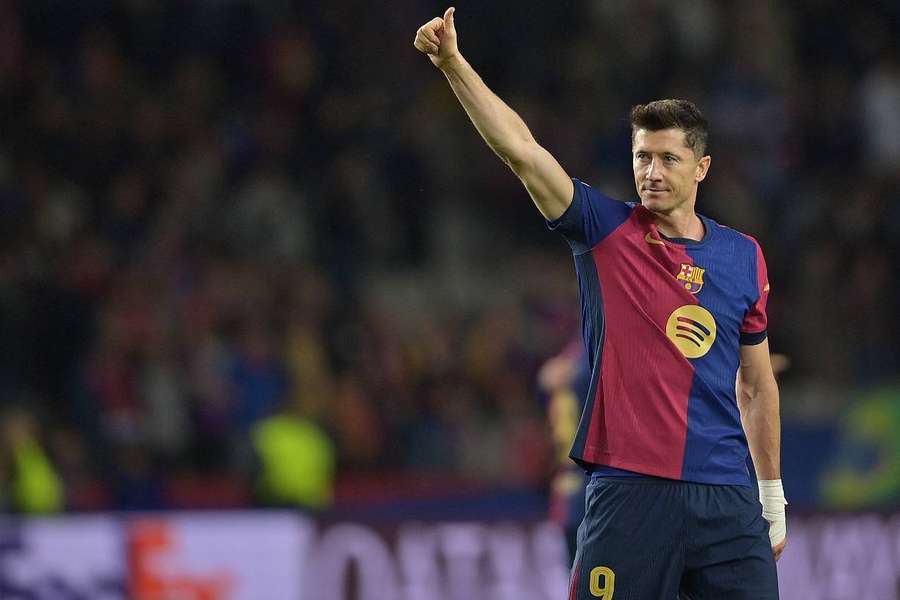 Le Barcelonais Lewandowski est devenu le 3ᵉ joueur de l'histoire à inscrire plus de 100 buts en C1. 