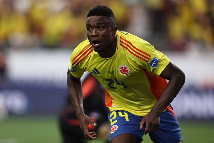 Cordoba celebrates his goal for Colombia