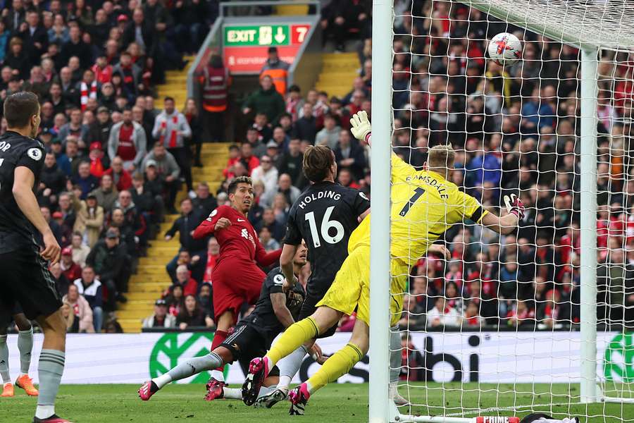 Roberto Firmino heads in Liverpool's equaliser late on
