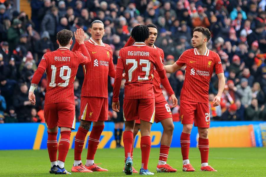 Liverpool venceu mesmo sem sua força total