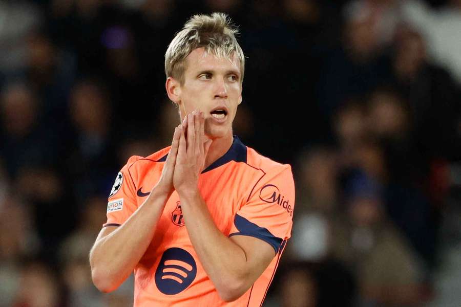 Dani Olmo sofreu uma lesão na coxa esquerda na partida contra o PSG, pela Champions Dani Olmo sofreu uma lesão na coxa esquerda na partida contra o PSG, pela Champions