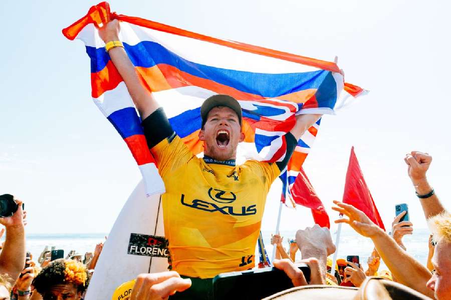 John John Florence celebra conquista do tricampeonato mundial em Trestles