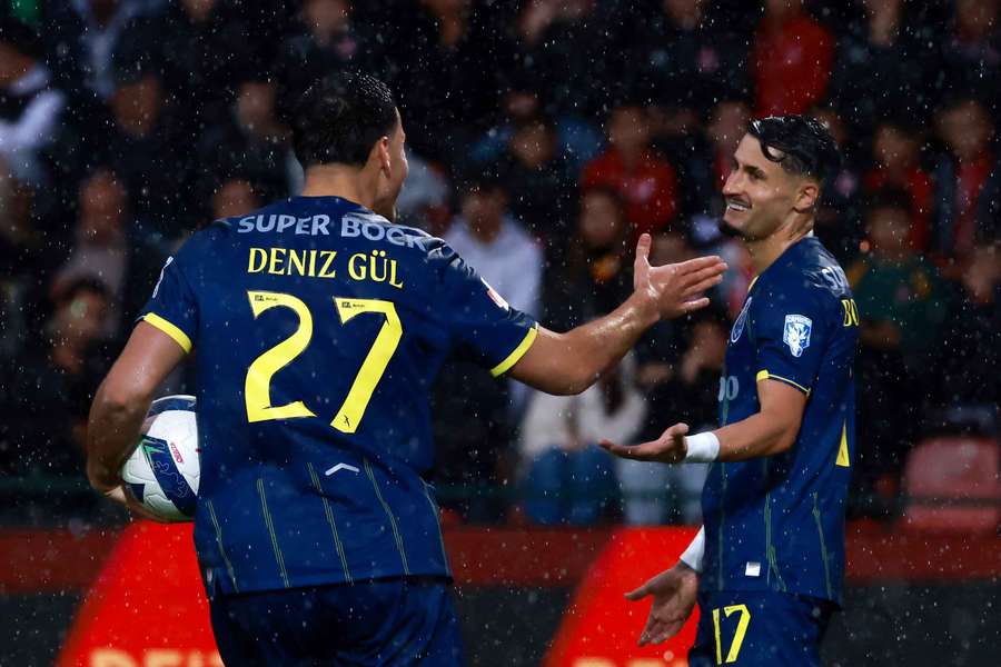 Borja Sainz com Deniz Gül Borja Sainz com Deniz Gül