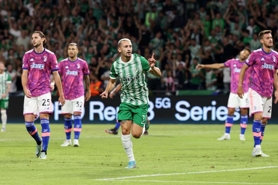 Omer Atzili fez os dois do Maccabi Haifa contra a Juventus