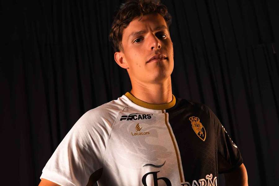 João Resende apresentado no Farense João Resende apresentado no Farense