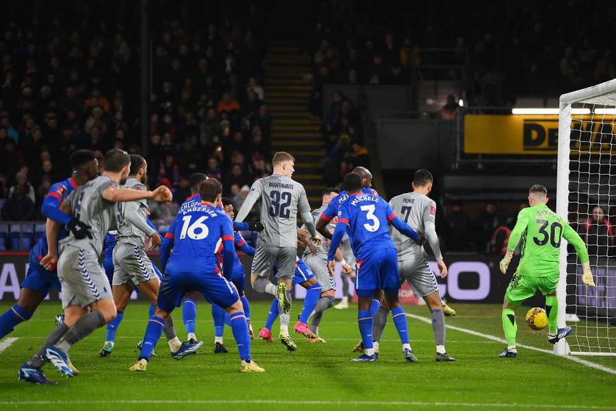 More VAR controversy as Palace and Everton set for replay after goalless FA Cup draw