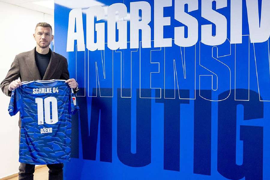 Dzeko, prezentat de Schalke 04