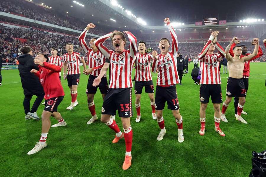 Černé kočky míří do Wembley. Sunderland ustál odvetu s Coventry a zahraje si o Premier League.