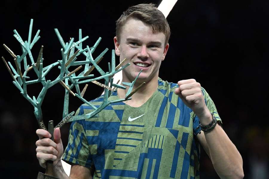 Rune fez história para o esporte dinamarquês e via entrar no Top 10 do ranking da ATP