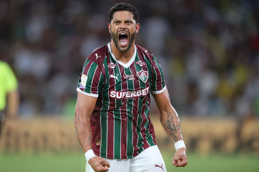 Hulk fez o gol que iniciou a reação do Fluminense Hulk fez o gol que iniciou a reação do Fluminense
