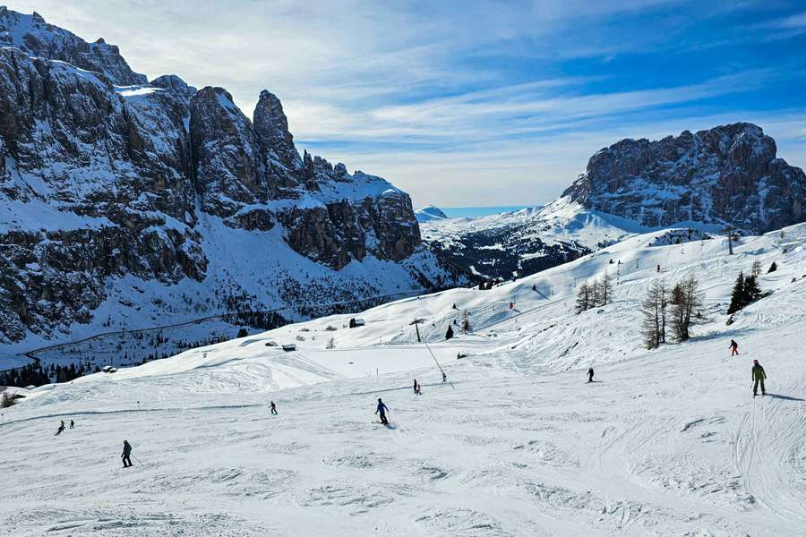 The Italian Winter Sports Federation announced the tragic news on Tuesday