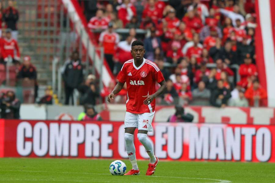 Vitão em ação pelo Inter em 2025 Vitão em ação pelo Inter em 2025