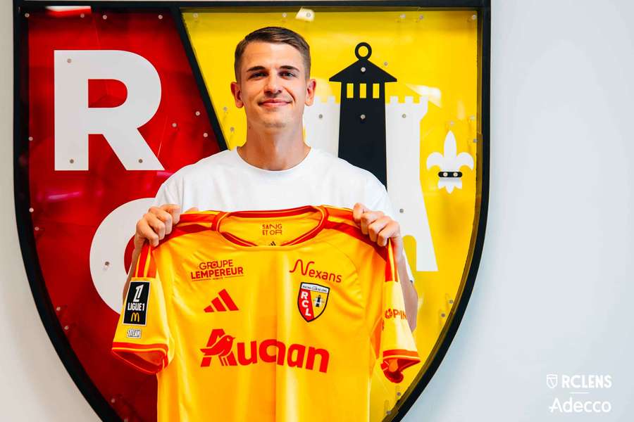 Oficjalnie: Kolejny Polak w Ligue 1, Maik Nawrocki przechodzi do Lens Oficjalnie: Kolejny Polak w Ligue 1, Maik Nawrocki przechodzi do Lens