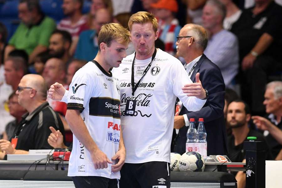 Mathias Larson (l.) soll Juri Knorr ersetzen