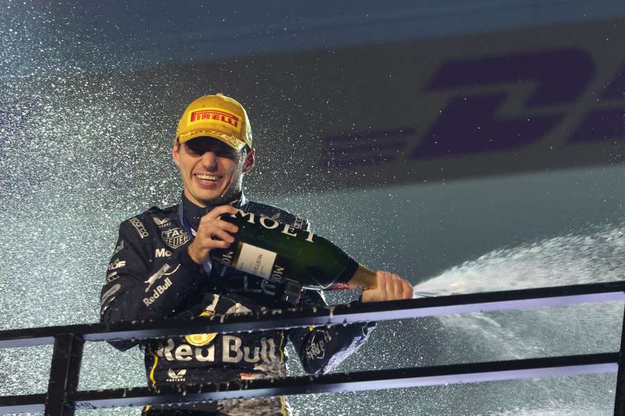 Max Verstappen jubelt über den Tagessieg