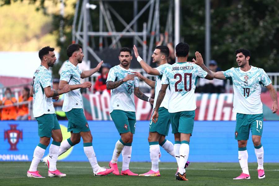 Portugal jogou com equipamento alternativo diante do Chile